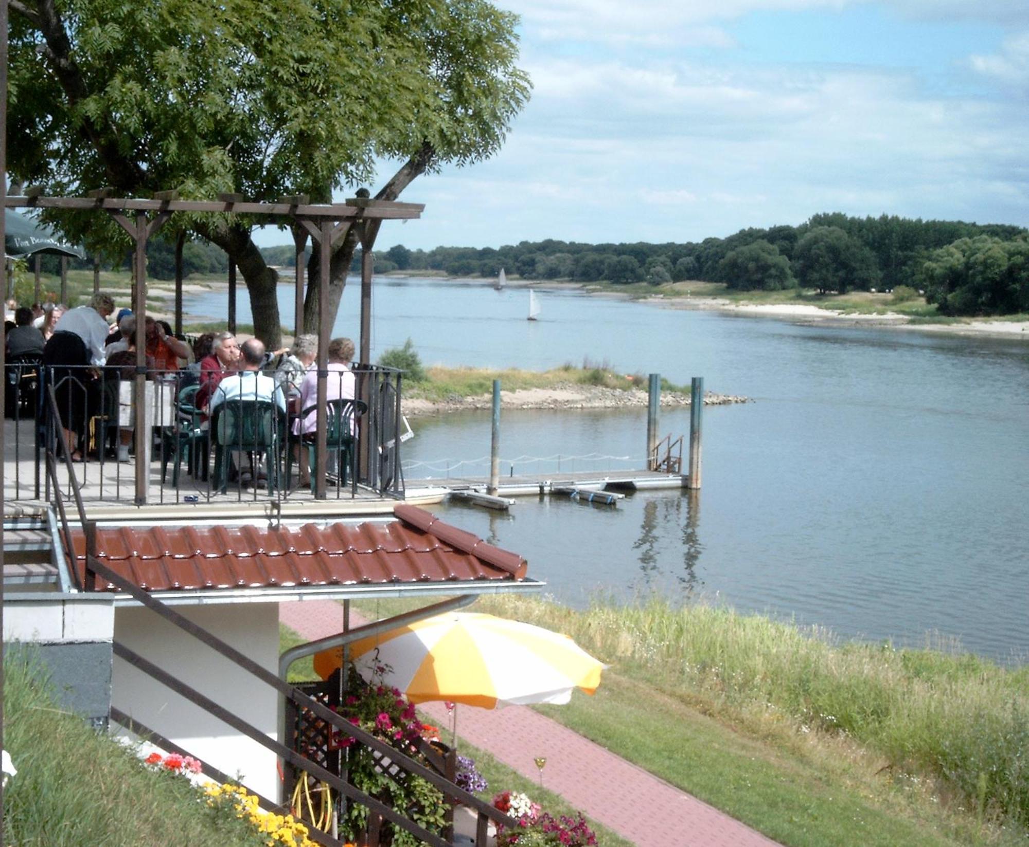 Hotel Elbterrassen Zu Brambach Dessau-Rosslau Zewnętrze zdjęcie