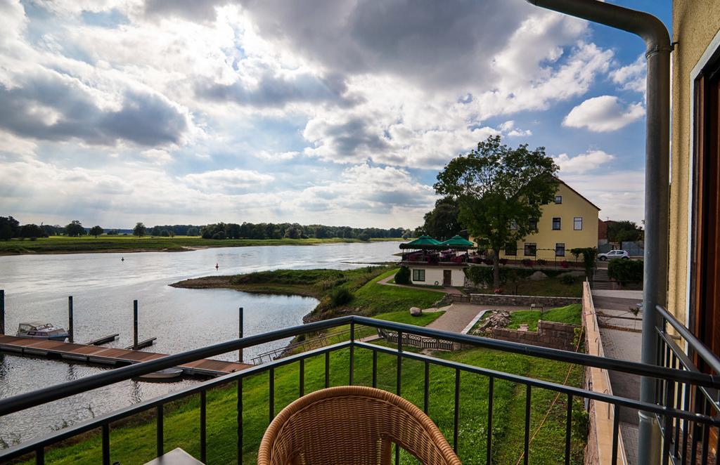 Hotel Elbterrassen Zu Brambach Dessau-Rosslau Zewnętrze zdjęcie