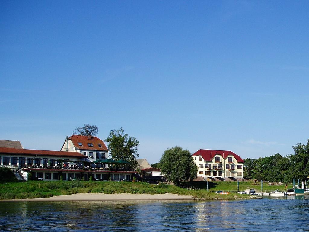 Hotel Elbterrassen Zu Brambach Dessau-Rosslau Zewnętrze zdjęcie